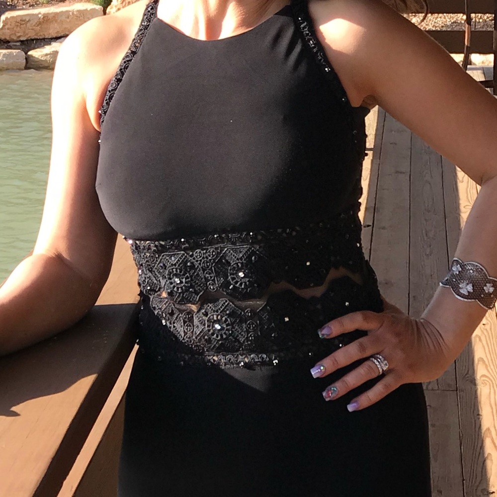 Formal gown - Picture 9 of 16